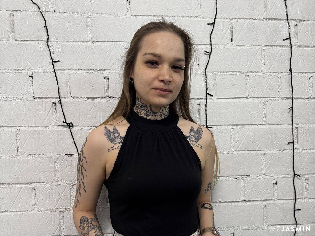 Browse ClarethaSchanck live chat profile