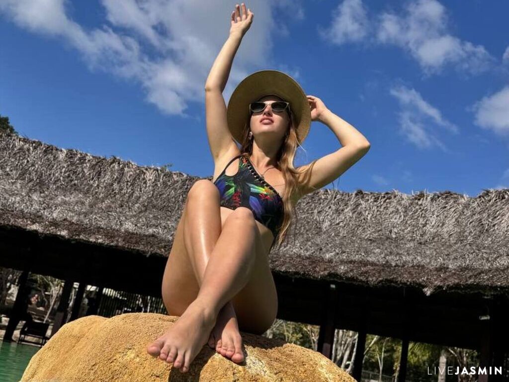 ClarettaPittmann model profile and live status