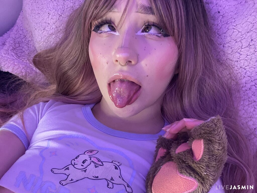 CristalSanz model profile and live status