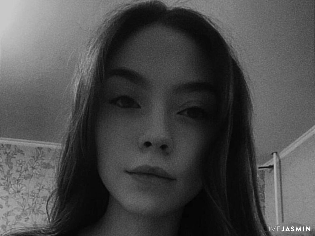 CristineRosul model profile and live status