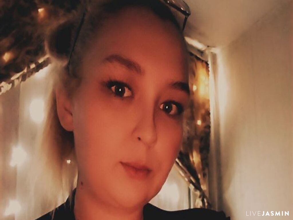 CrystalSins LiveJasmin cam profile image