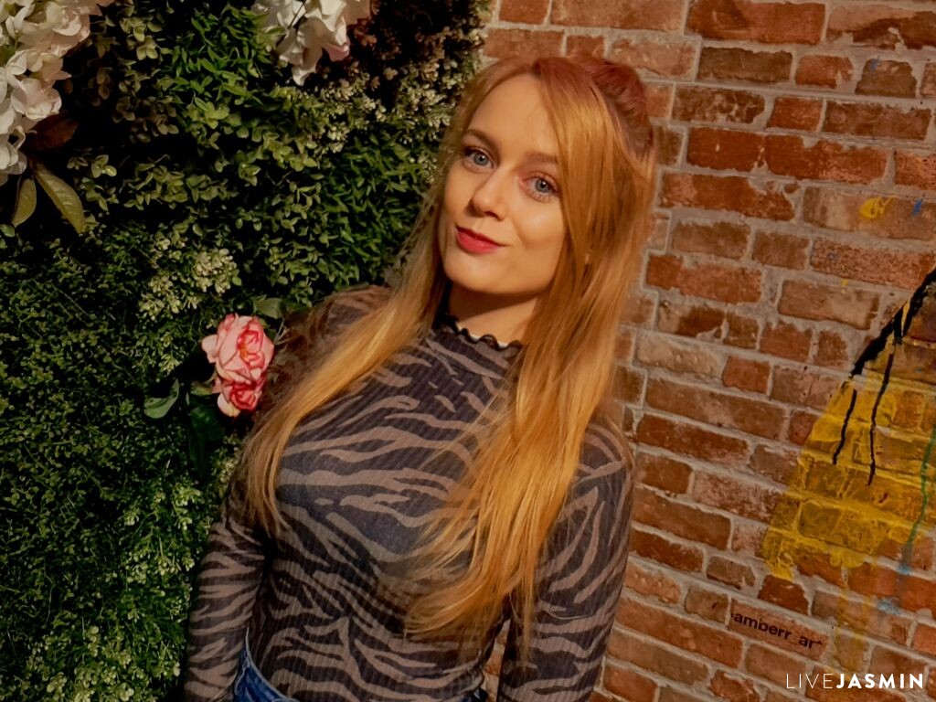 DaisyLong LiveJasmin cam profile image
