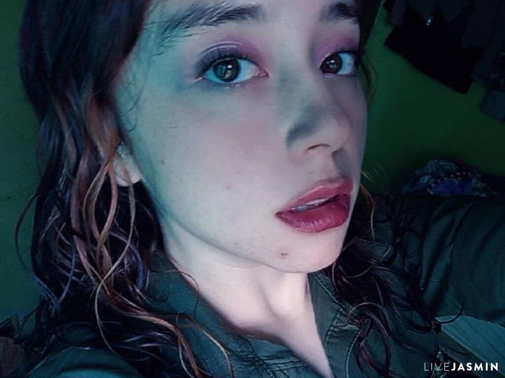 Cam girl profile image for DannaGom