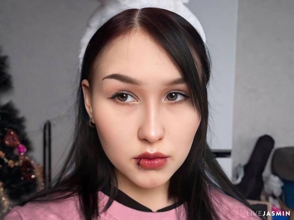 Profile photo for DeeKlingensmith
