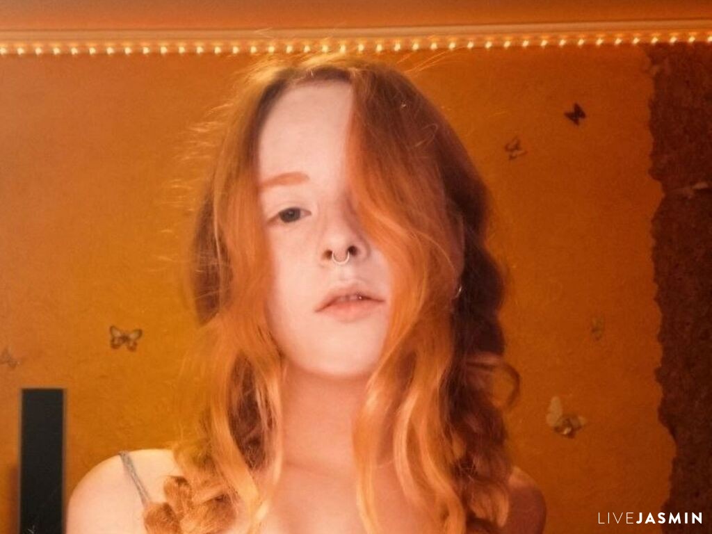 Live cam profile for DeliaLashbrook