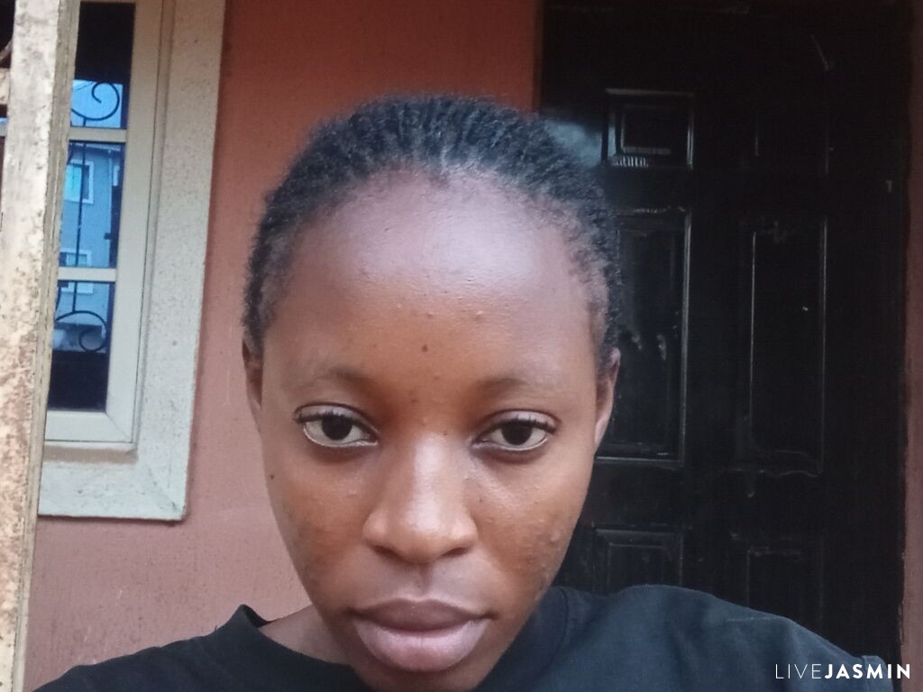 View DewanAumira cam profile and live status