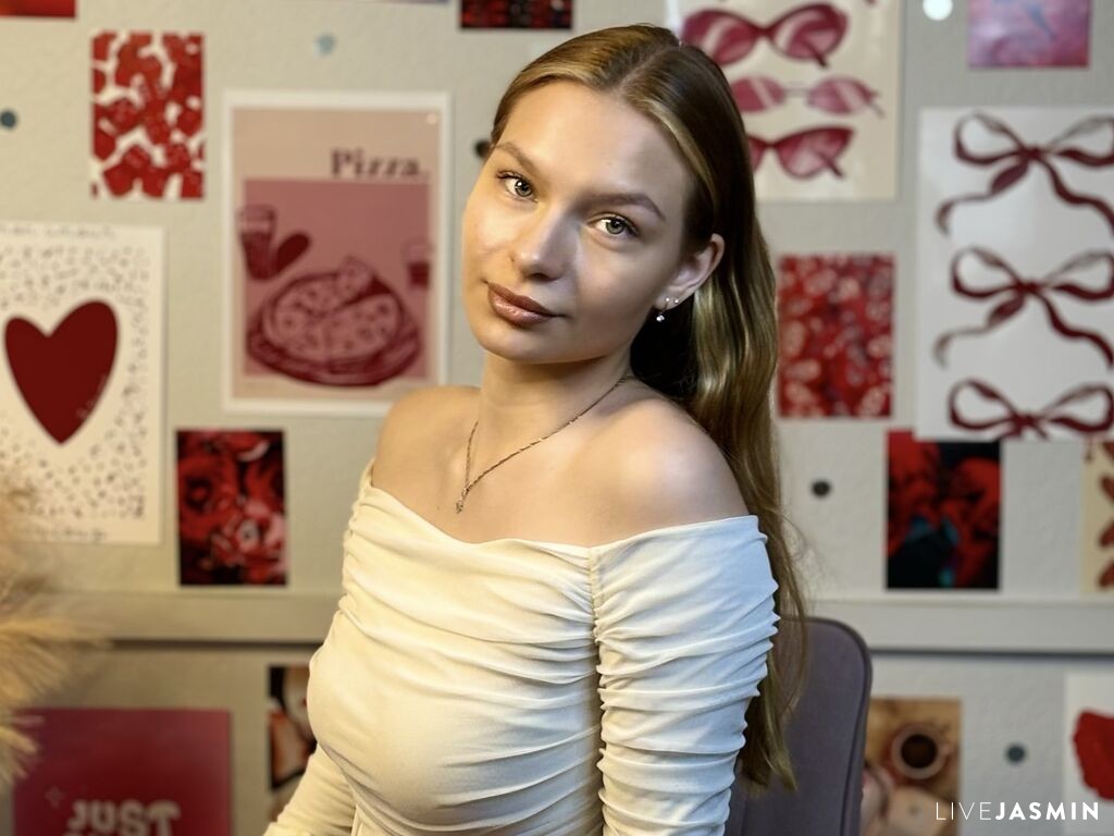 Profile photo for DonetteSimple