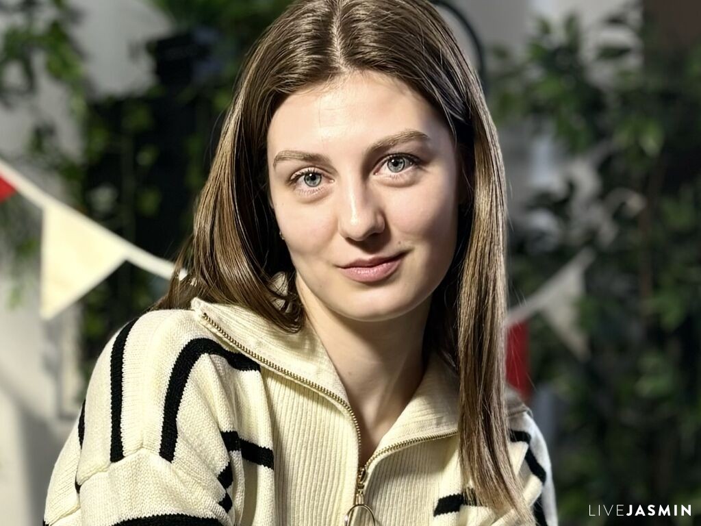 Featured LiveJasmin cam girl profile: DonnetteHolck