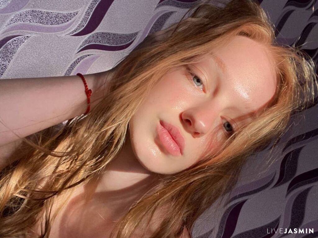 DoreenNitz model profile and live status