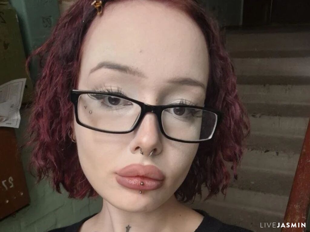 EleanoraNewell LiveJasmin model profile