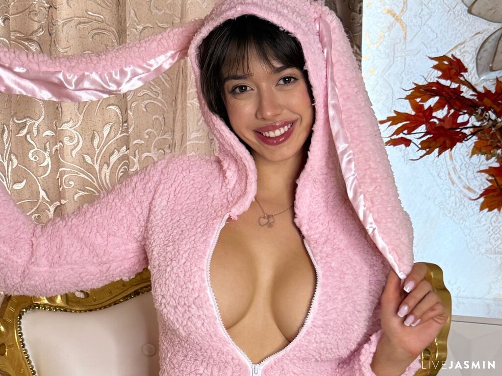 View Elie live cam profile