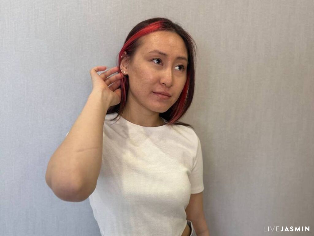 ElinaJantzen live cam girl profile