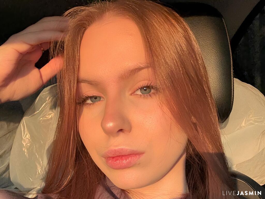Cam girl profile image for ElizaBless