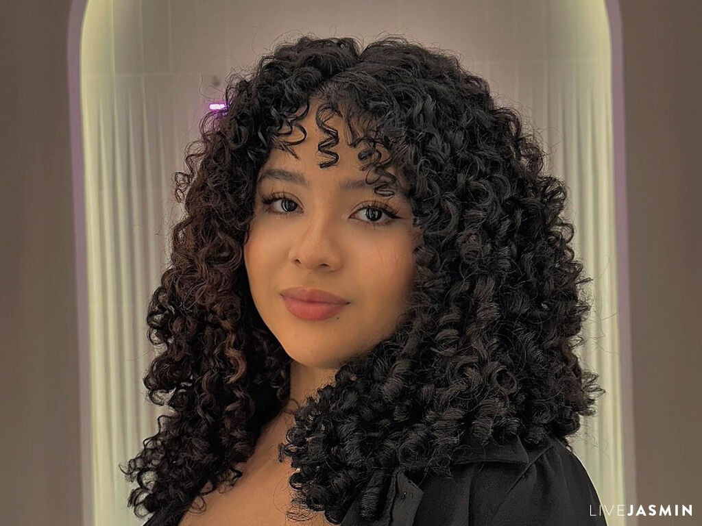 Profile photo for EmilyJey