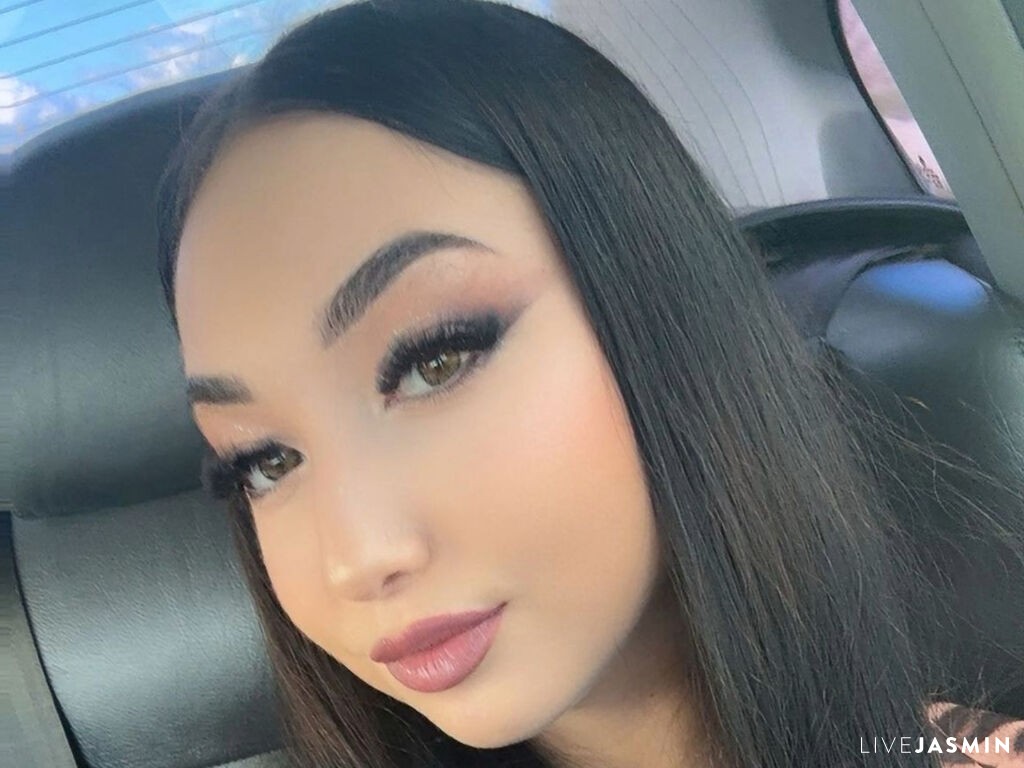 EmilyRime live cam girl profile