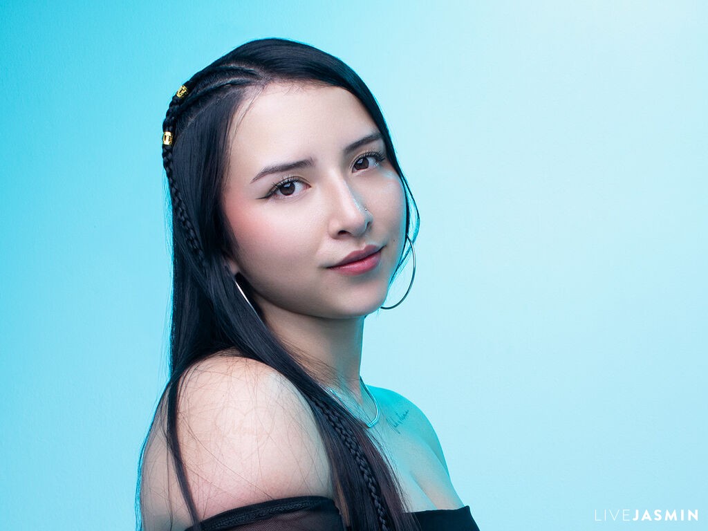 EmmaCastillo model profile and live status
