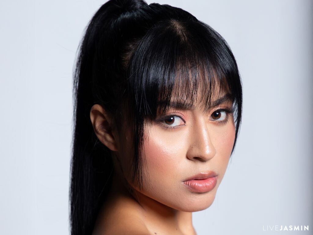 EmmyDura LiveJasmin cam profile image
