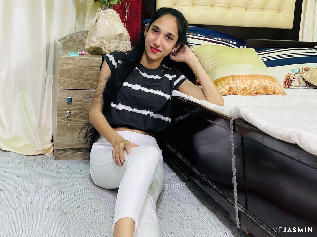 Browse ErinKings live chat profile
