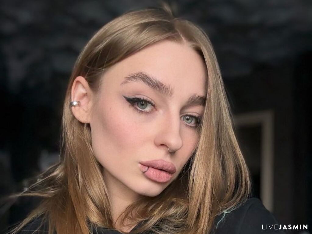 Profile photo for EvaVotta