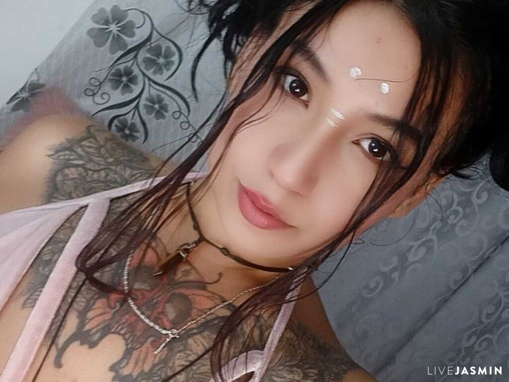 View evangelin live cam profile