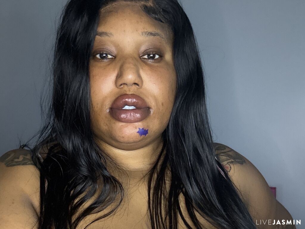 FATBIGBBW model profile and live status