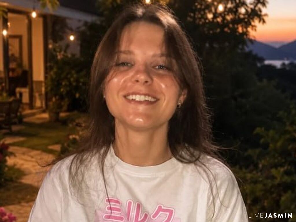 Live cam profile for FeliceCorre