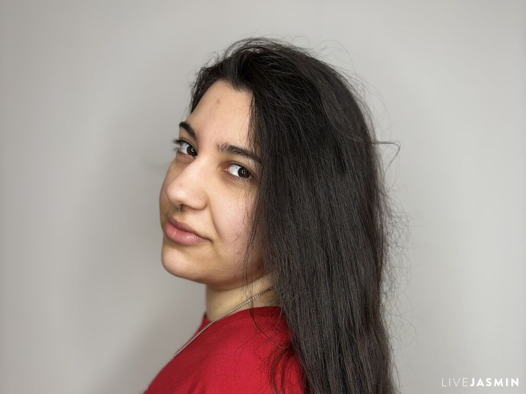Cam girl profile image for FlorettaDienes