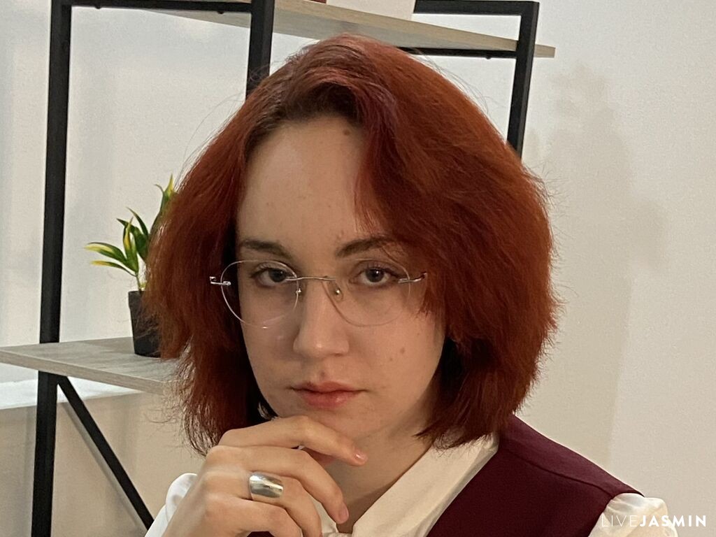 Cam girl profile image for FlorindaDufner