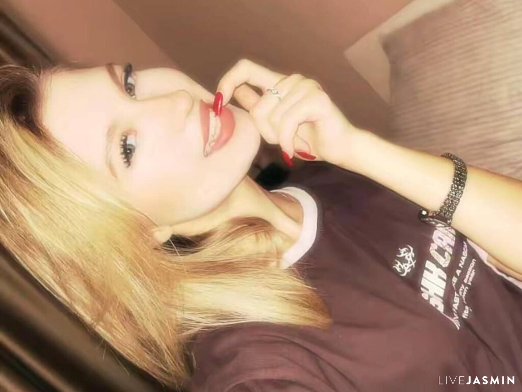 Profile photo for FlossieRoseth