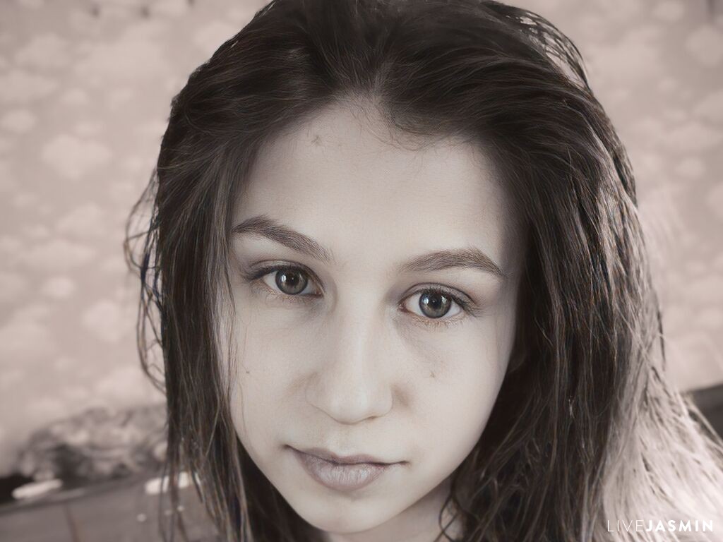View FranchescaBeyett cam profile and live status