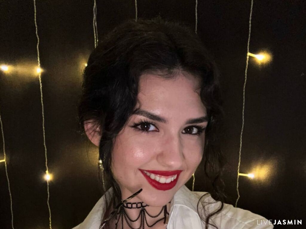Profile photo for GenesisLebow