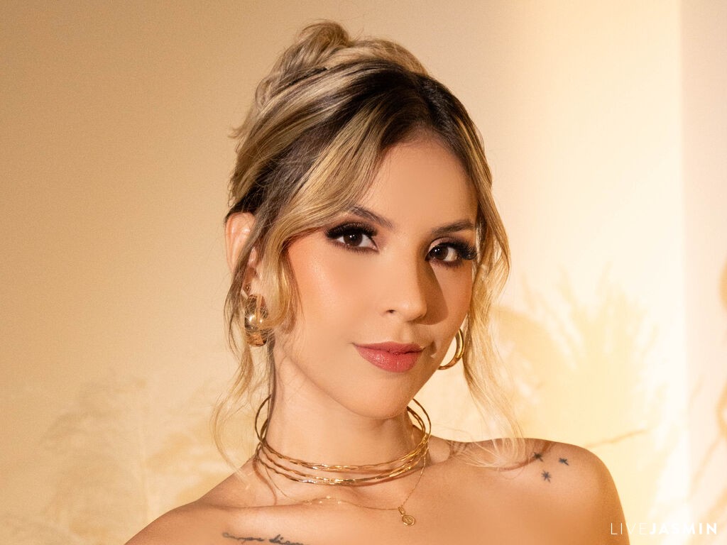 Profile photo for GeraldineRossi