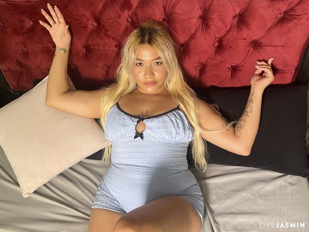 Profile photo for HayleyBells