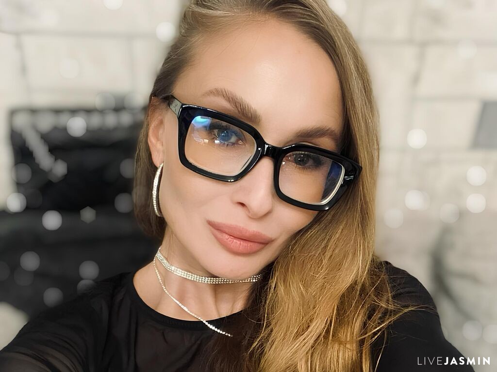 HelenaBoyd profile in Live 37 Year Old Cam Girls