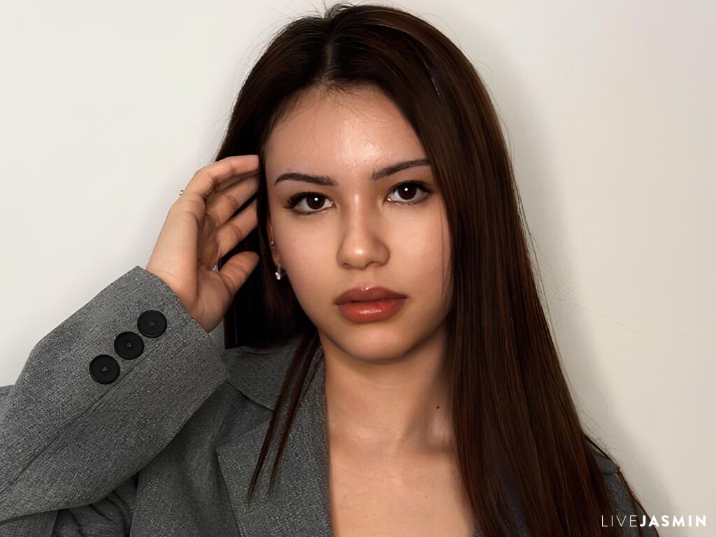 HermaCovel model profile and live status