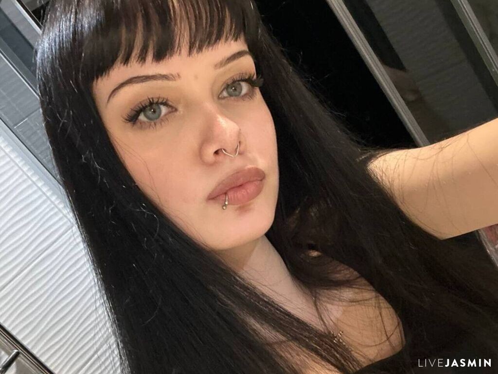 Profile photo for HerminiaKoeing