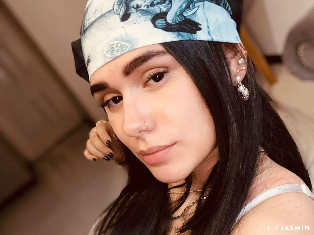 Profile photo for IsabellaCarpter