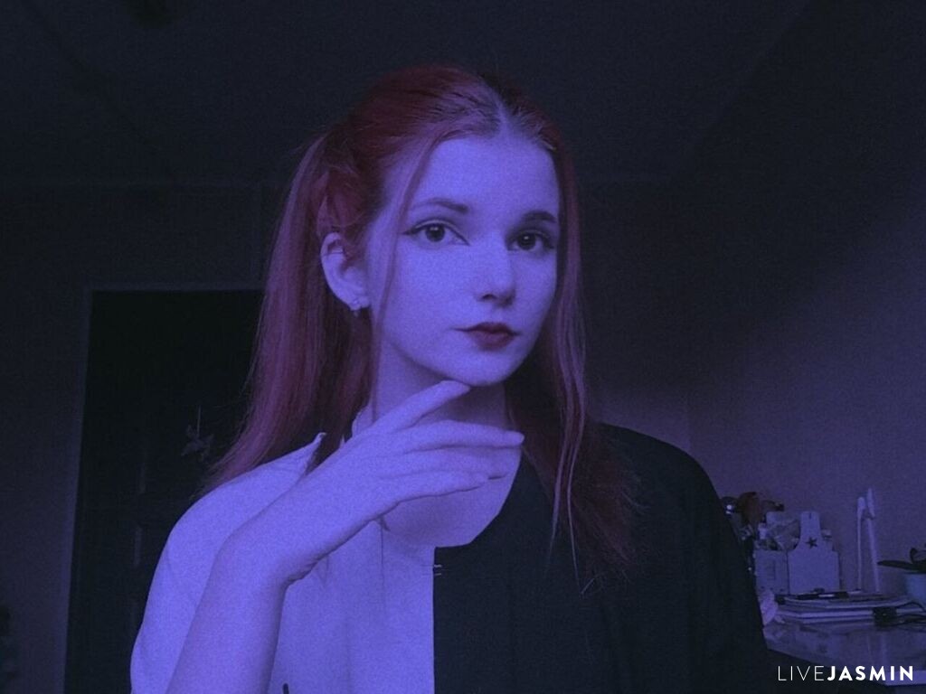 IvyWisse model profile and live status