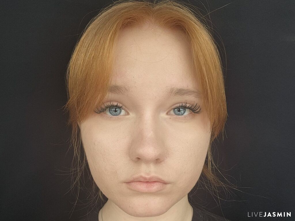 Cam girl profile image for JeanneEnglert