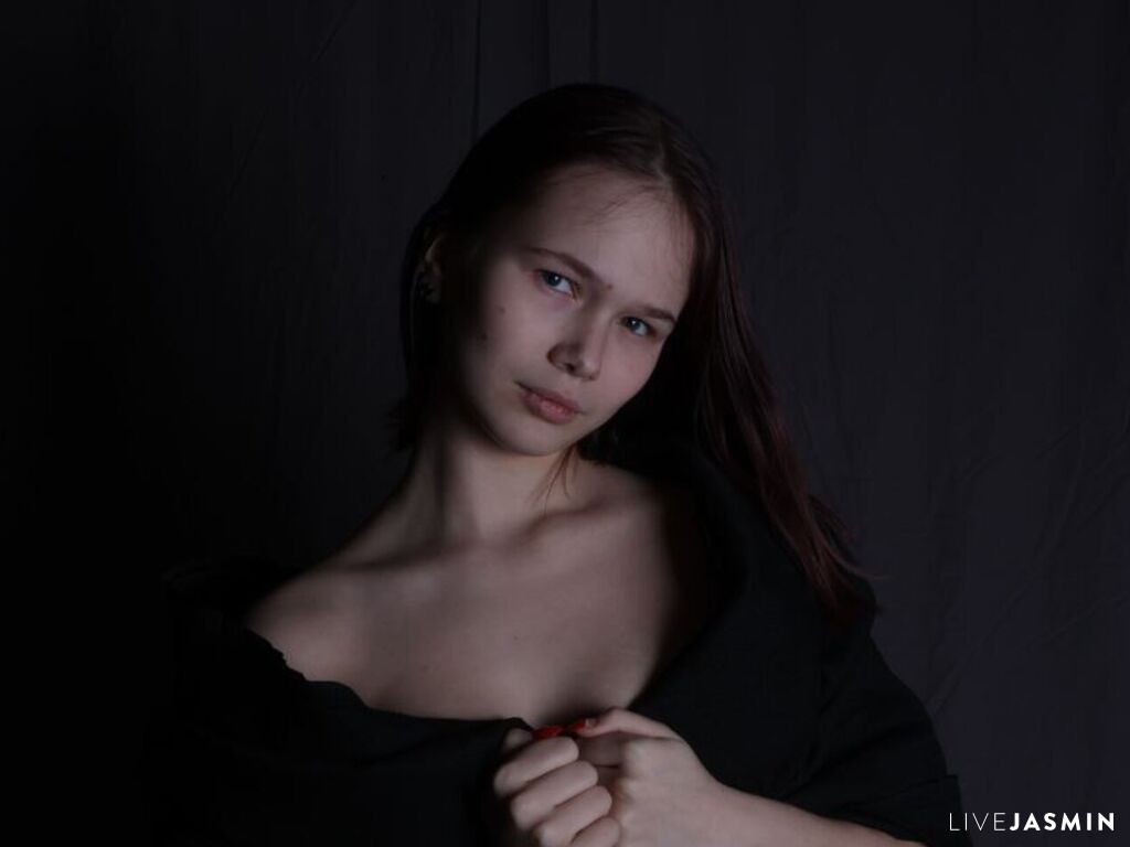 Profile photo for JesseniaLitt