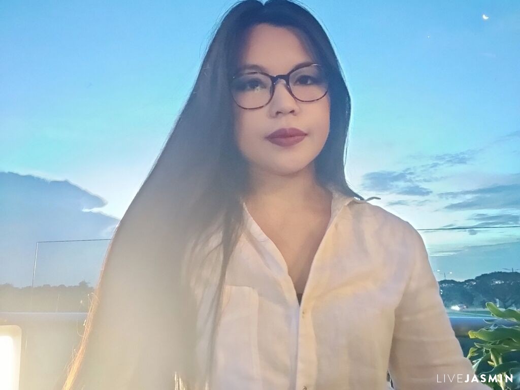 JolleneSun model profile and live status