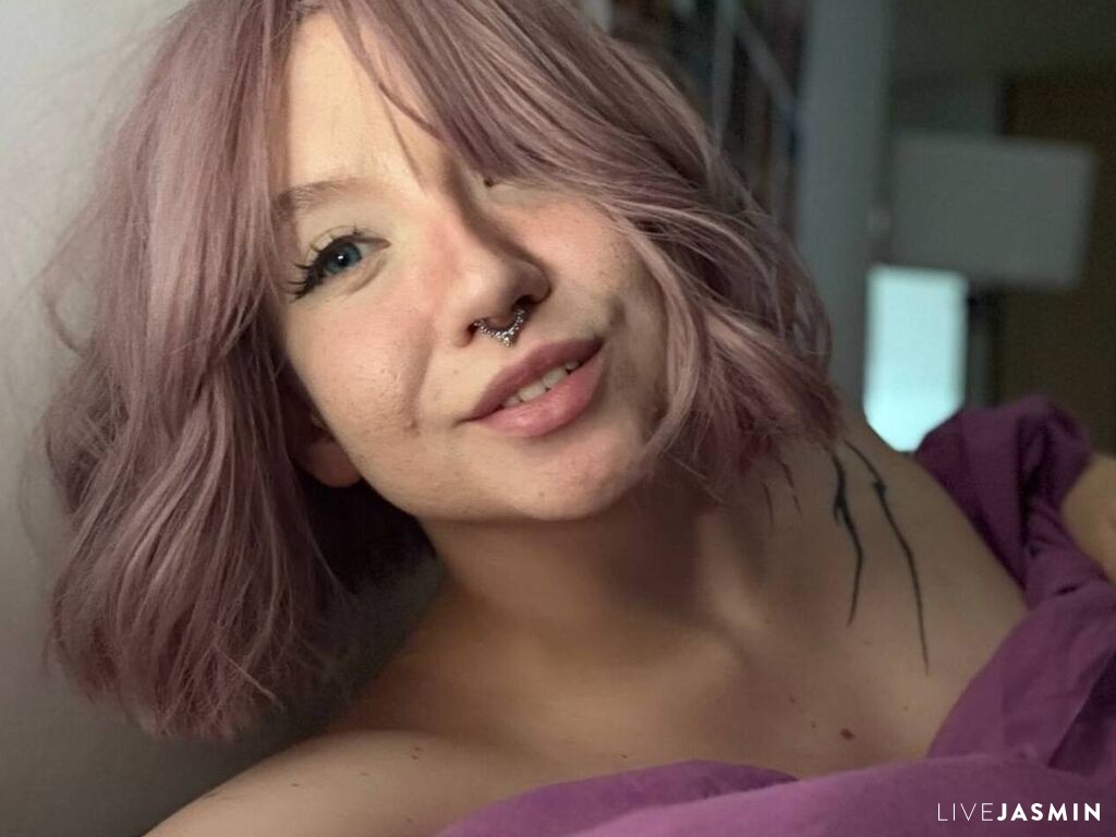 Profile photo for JoyceTreier