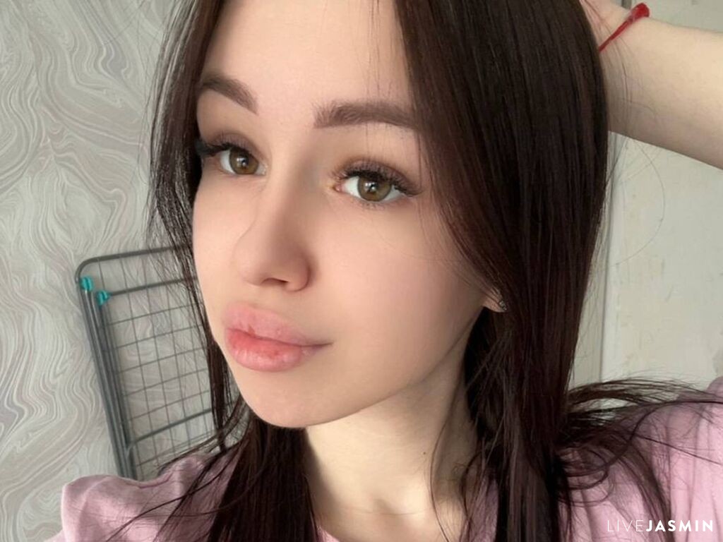 Browse KaleyKurns live chat profile