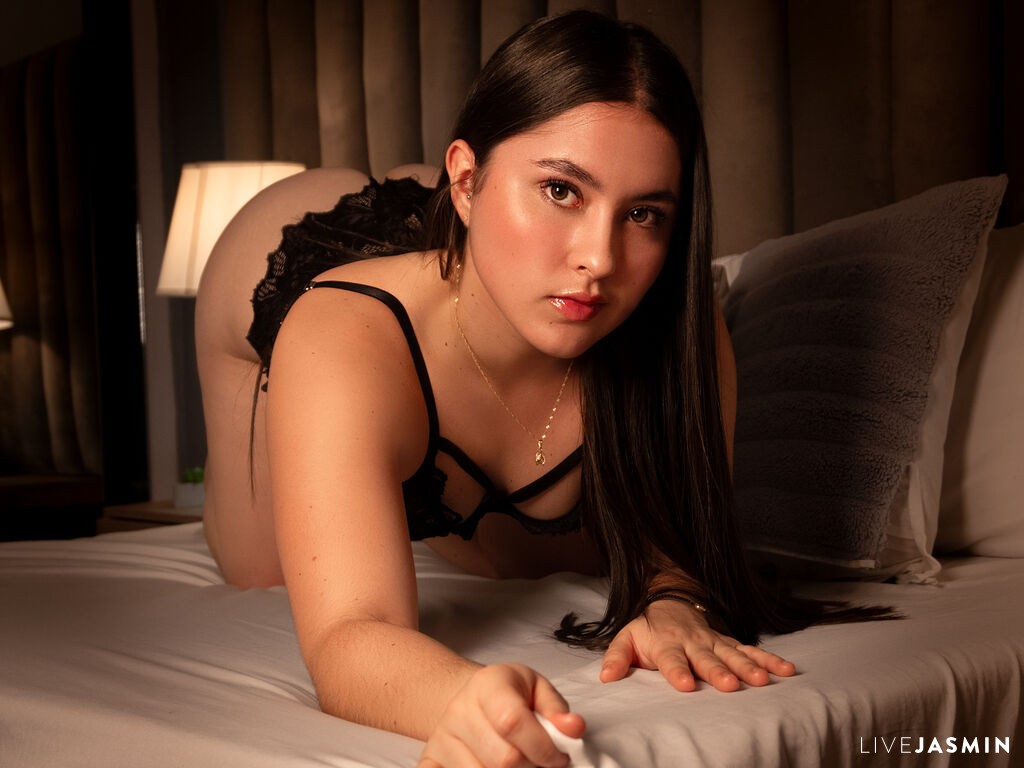 KathalinaSuarez LiveJasmin cam profile image