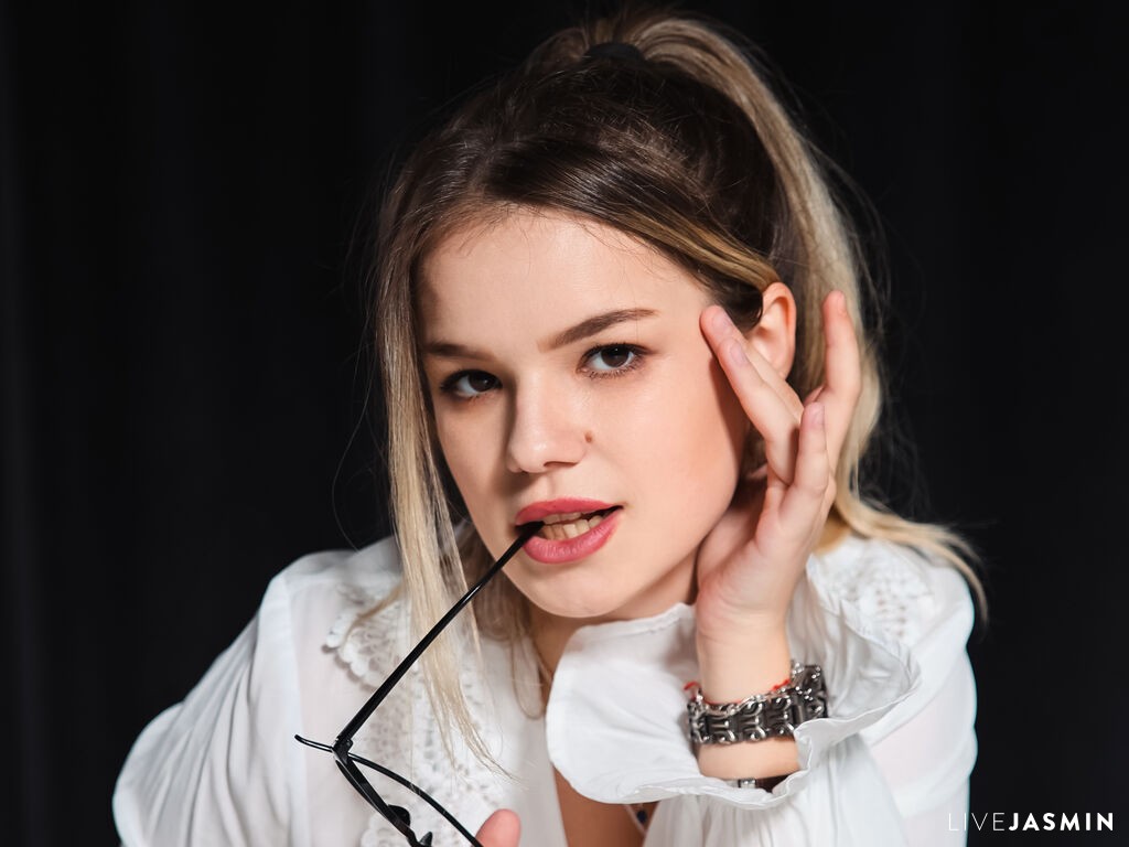 KellyHayden LiveJasmin model profile