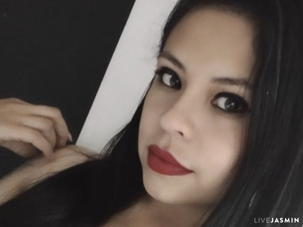 Profile photo for KellyLoraine