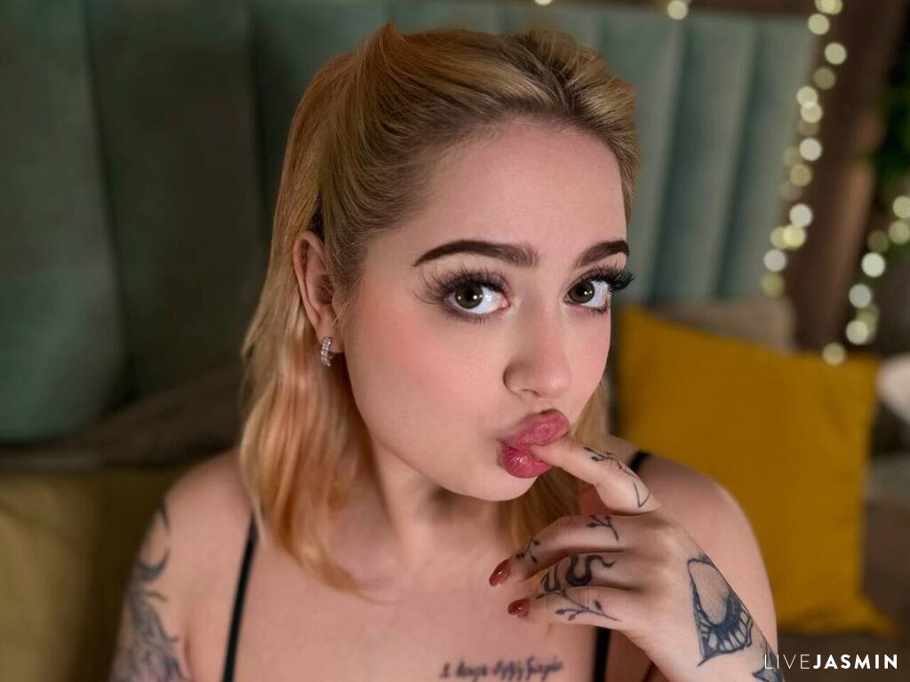 Profile photo for KellyMoors
