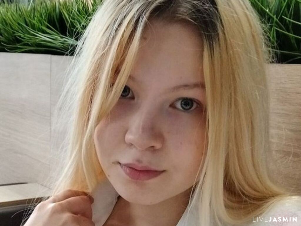 KendraBliss model profile and live status