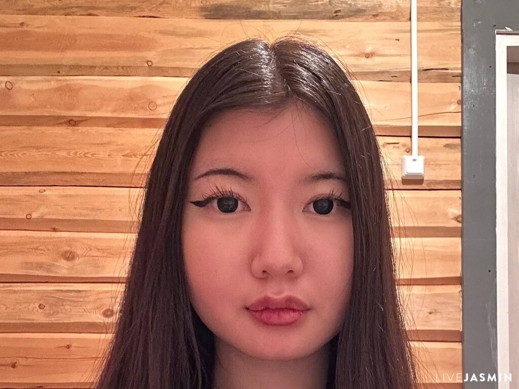 KenishaFaylor model profile and live status