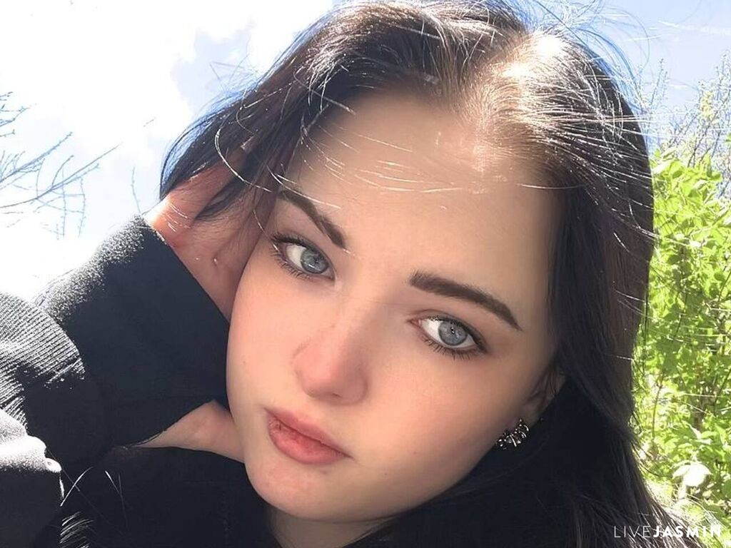 KiraBentley LiveJasmin cam profile image